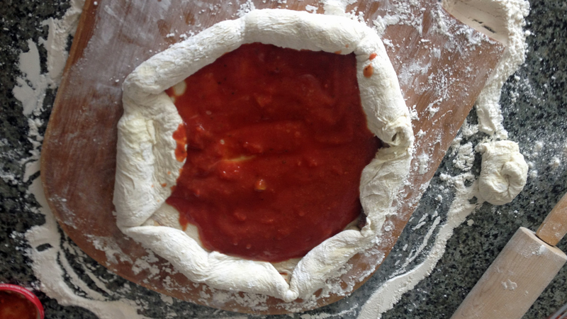 Illustration for article titled How To Make Your Own Damn Hot Dog Stuffed Crust Pizza Right Now